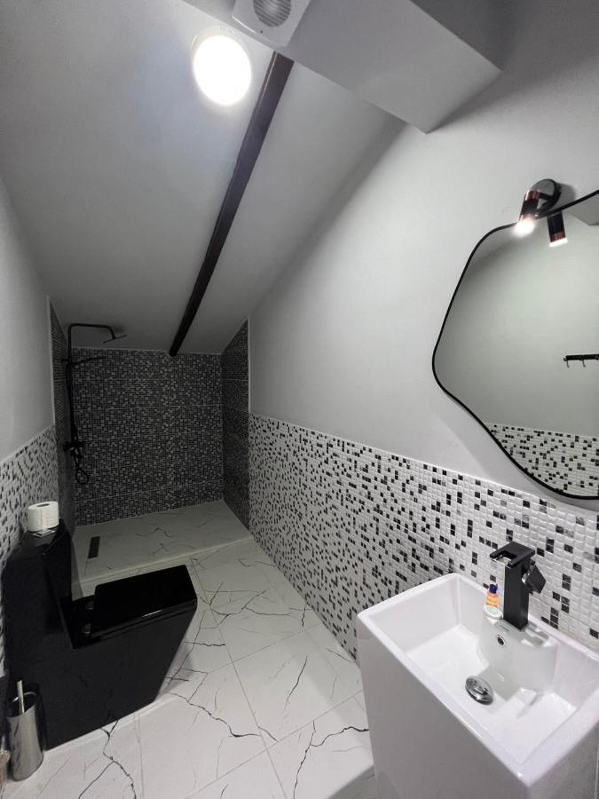 Natali Boutique Hotel Tbilisi Esterno foto